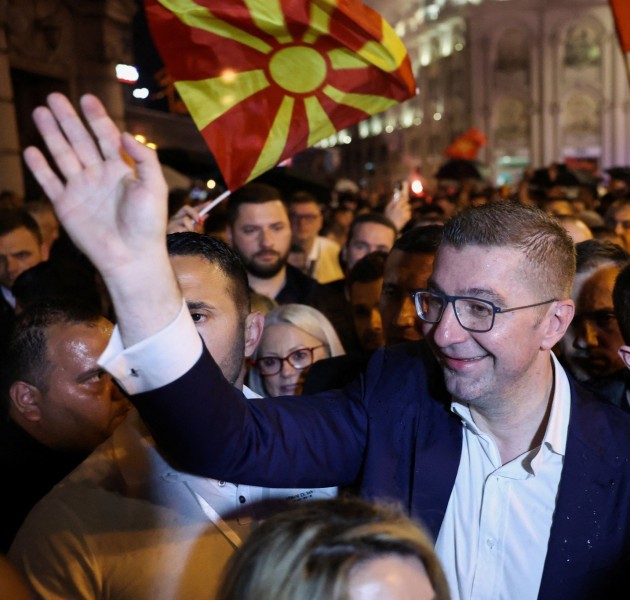 Προκαλεί ο Μιτσκόσκι: «Δικαίωμά μας να αποκαλούμε τη χώρα μας 'Μακεδονία'»