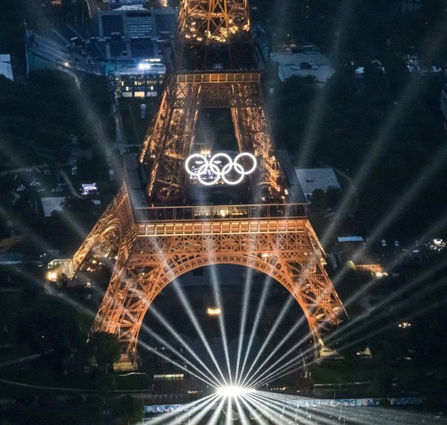 Τελετή έναρξης: Με ένα φαντασμαγορικό σόου υποδέχθηκε το Παρίσι τους Ολυμπιακούς Αγώνες [vid]