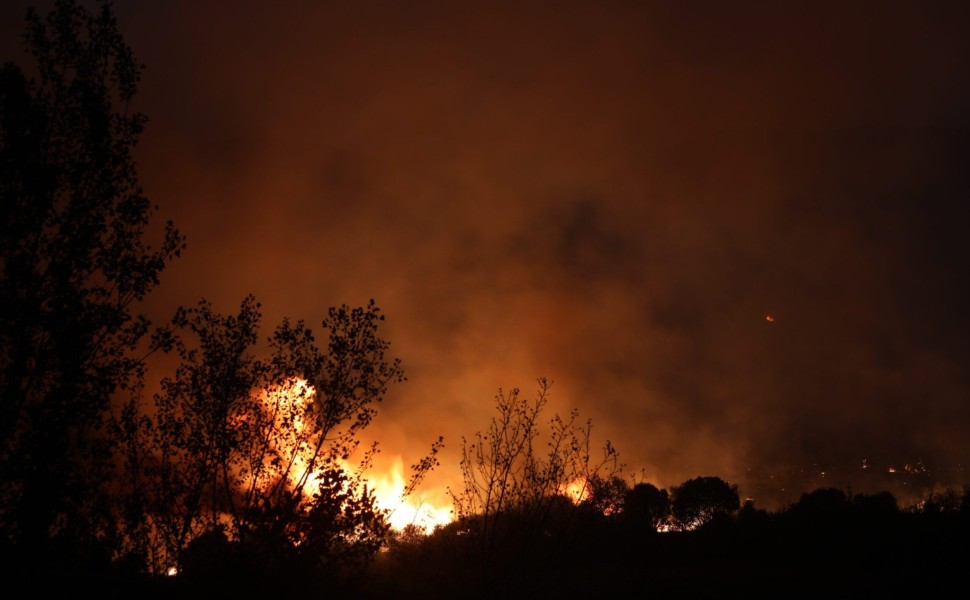 Πυρκαγιά στην Καβάλα. Δευτέρα 21 Αυγούστου 2023   (ΒΑΣΙΛΗΣ ΒΕΡΒΕΡΙΔΗΣ / ΜΟΤΙΟΝ ΤΕΑΜ)