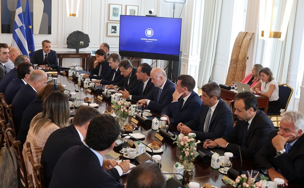 Συνεδρίαση  του Υπουργικού Συμβουλίου υπό τον Πρωθυπουργό Κυριάκο Μητσοτάκη στο Μέγαρο Μαξίμου. Παρασκευή 1 Σεπτεμβρίου 2023  (ΓΙΩΡΓΟΣ ΚΟΝΤΑΡΙΝΗΣ / EUROKINISSI)