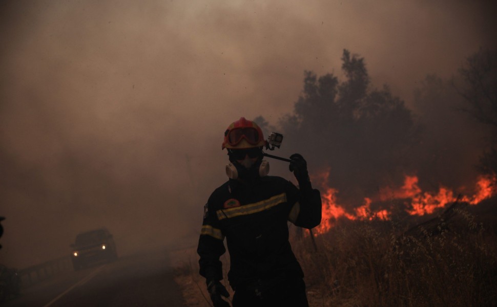 Πυρκαγιά στην Άνω Βαρυμπόμπη του δήμου Αχαρνών, Eurokinissi