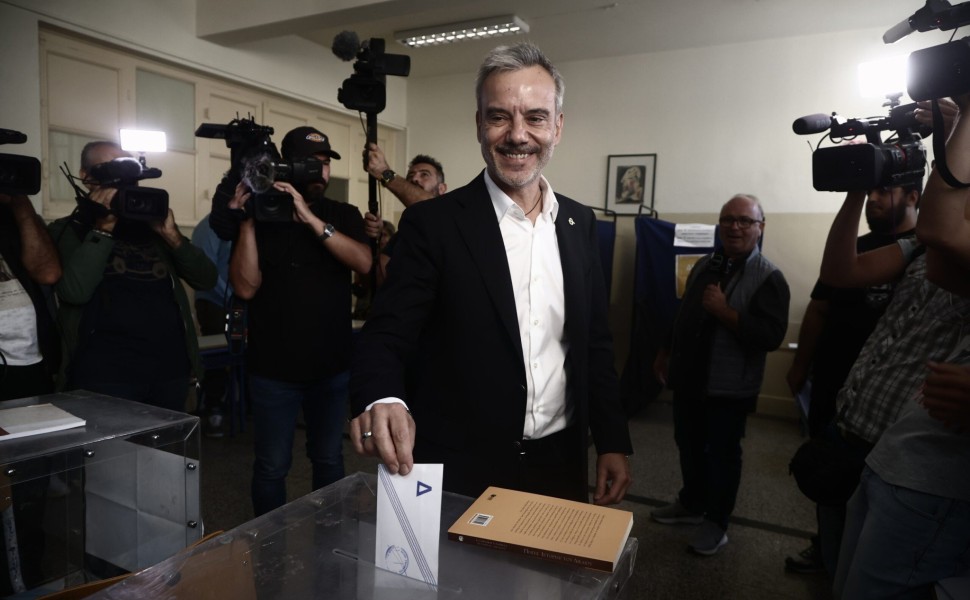 Ψηφοφορία για τις αυτοδιοικητικές εκλογές από τον υποψήφιο δήμαρχο Θεσσαλονίκης Κωνσταντίνο Ζέρβα, Κυριακή 8 Οκτωβρίου 2023.