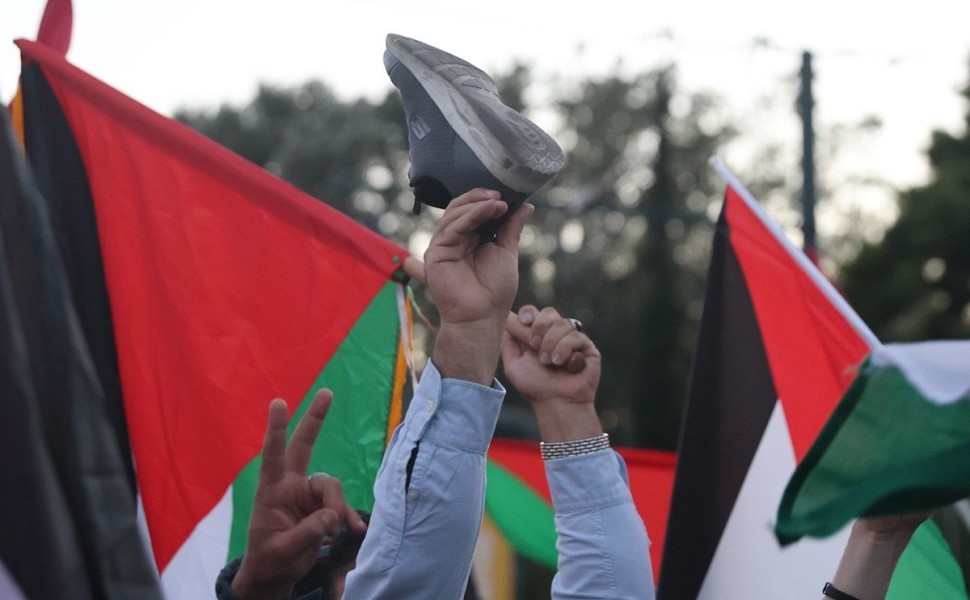 Συγκέντρωση αλληλεγγύης στους Παλαιστίνιους στη πρεσβεία του Ισραήλ.  Δευτέρα 9 Οκτωβρίου 2023 (ΓΙΩΡΓΟΣ ΚΟΝΤΑΡΙΝΗΣ/EUROKINISSI)