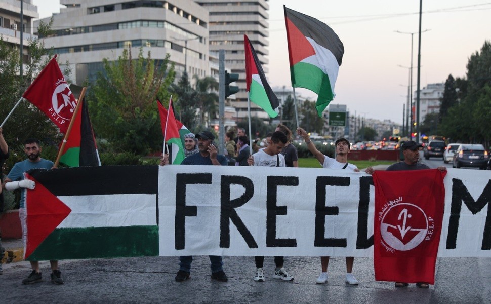 Συγκέντρωση αλληλεγγύης στους Παλαιστίνιους στη πρεσβεία του Ισραήλ.  Δευτέρα 9 Οκτωβρίου 2023 (ΓΙΩΡΓΟΣ ΚΟΝΤΑΡΙΝΗΣ/EUROKINISSI)