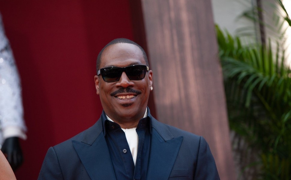 epa07878452 US actor Eddie Murphy poses on the red carpet during the premiere of the Netflix film Dolemite Is My Name at the Regency Village Theatre in Los Angeles, California, USA, 28 September 2019.  EPA/CHRISTIAN MONTERROSA