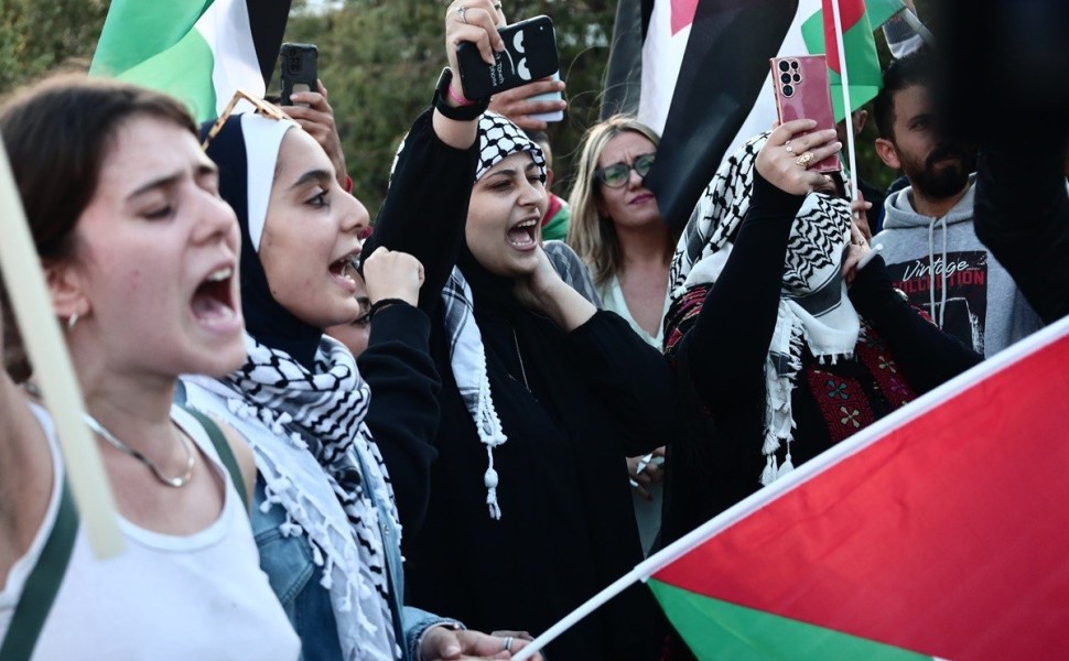 Συγκέντρωση αλληλεγγύης στους Παλαιστίνιους. Πέμπτη 12 Οκτωβρίου 2023  (ΚΩΣΤΑΣ ΤΖΟΥΜΑΣ/EUROKINISSI)