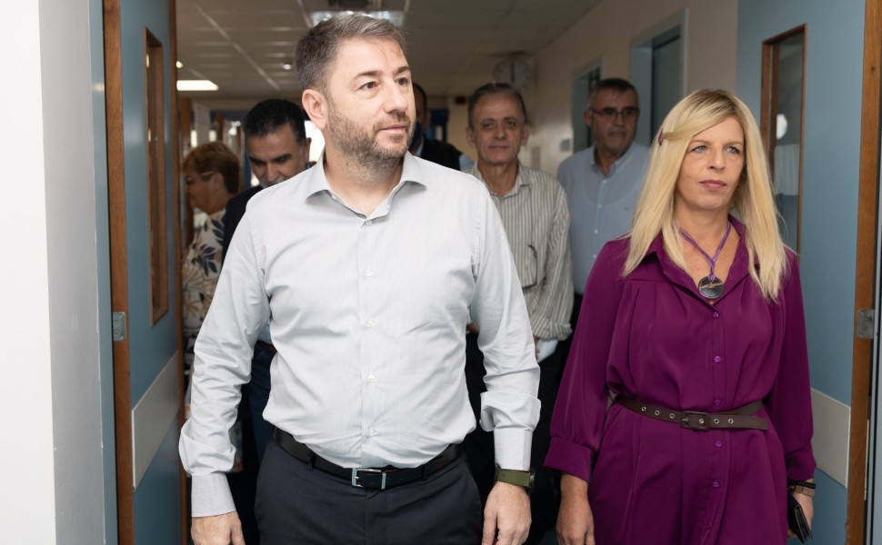 Νίκος Ανδρουλάκης/Επίσκεψη στο κέντρο υγείας Νάξου
