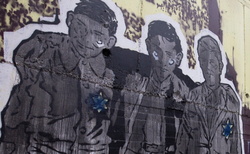 Τοιχογραφία για τα θύματα του Ολοκαυτώματος στη Θεσσαλονίκη/φωτό ΑΠΕ