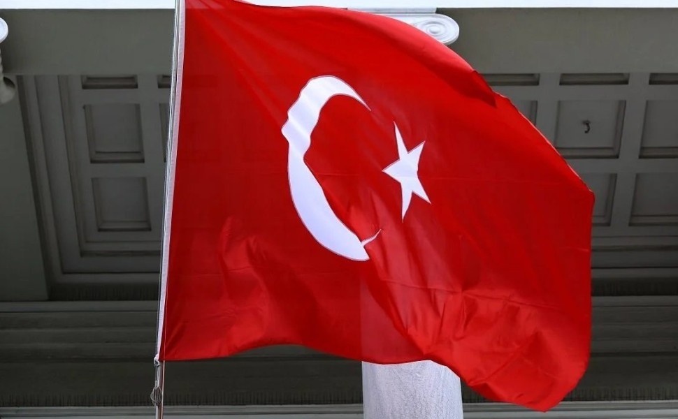 Τουρκική σημαία/intime