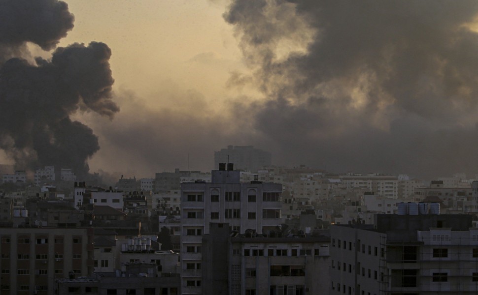 Η πόλη της Γάζας (φωτο: ΑΠΕ-ΜΠΕ/EPA/MOHAMMED SABER)