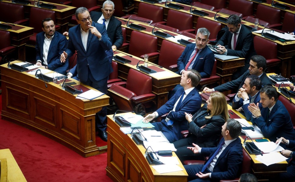«Στο κόκκινο» η ένταση στη συζήτηση για την τραγωδία των Τεμπών, στη Βουλή/φωτό eurokinissi