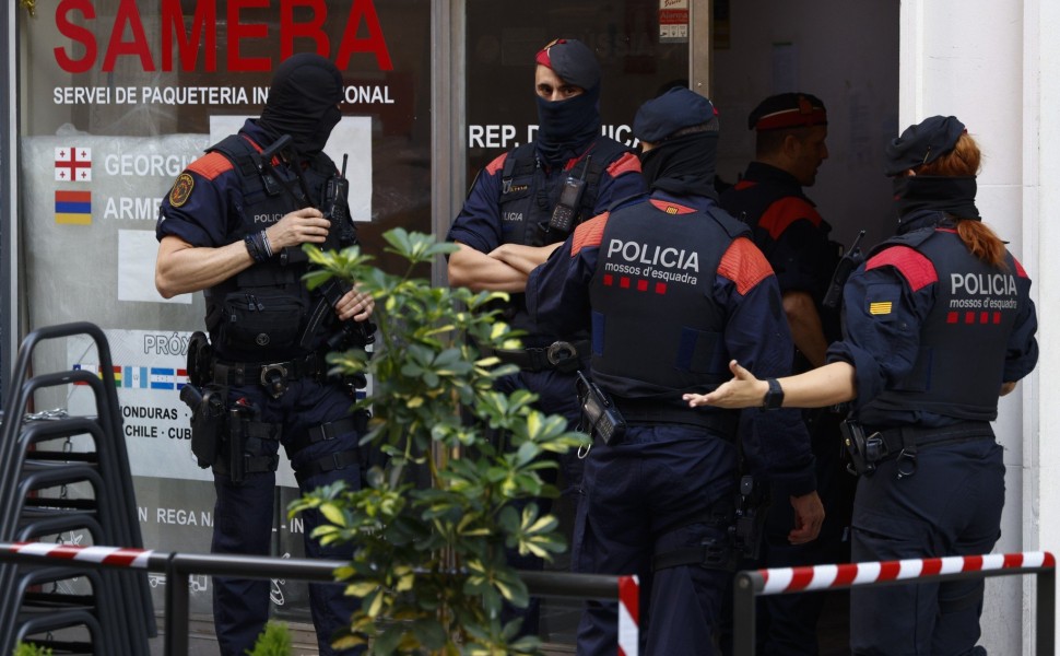 Έφοδος ισπανικής αστυνομίας φωτογραφία Αρχείου ΑΠΕ / EPA