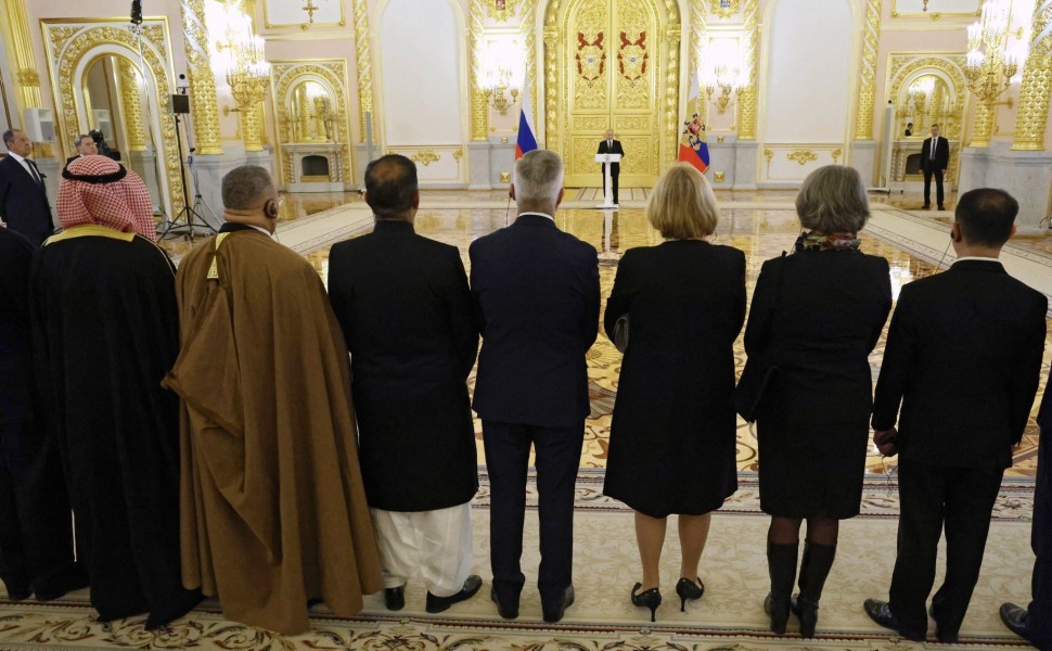 Συνάντηση Πούτιν με τους νέους πρεσβευτές στη Ρωσία/φωτό Sputnik-ΑΠΕ