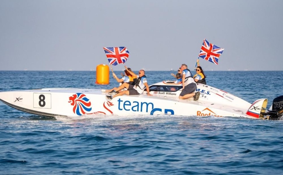 Εικόνα από τη νικτήτρια ομάδα της Βρετανίας (φωτο: x-cat.racing)