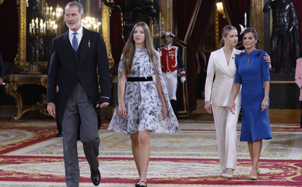 Η βασιλική οικογένεια την ημέρα ορκωμοσίας της πριγκίπισσας Λεονόρ / Φωτογραφία ΑΠΕ - EPA