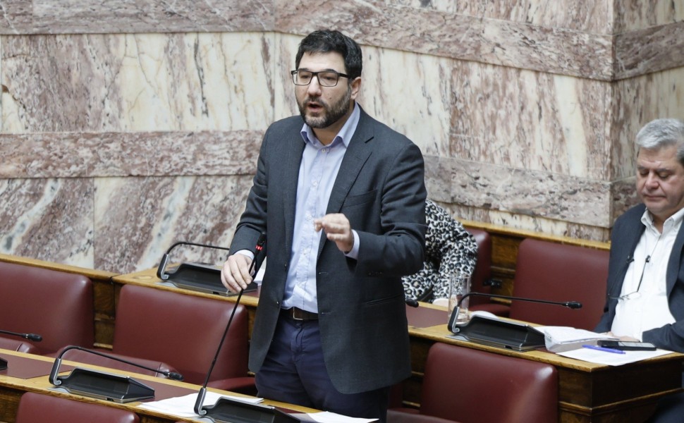 Ο Νάσος Ηλιόπουλος στη Βουλή: (φωτο: Eurokinissi)