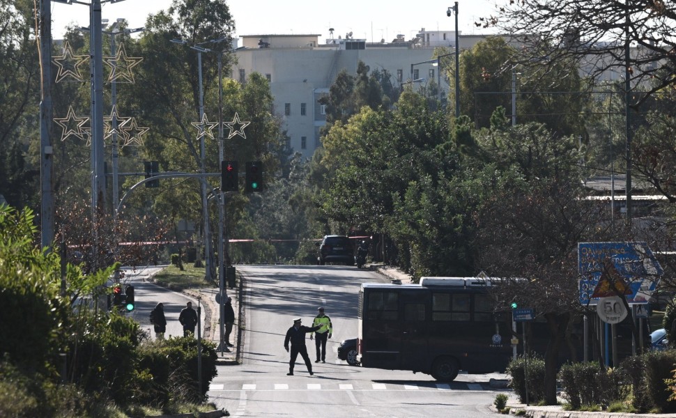 Εξουδετέρωση εκρηκτικού μηχανισμού κοντά στην έδρα των ΜΑΤ στην Αθήνα/φωτό eurokinissi