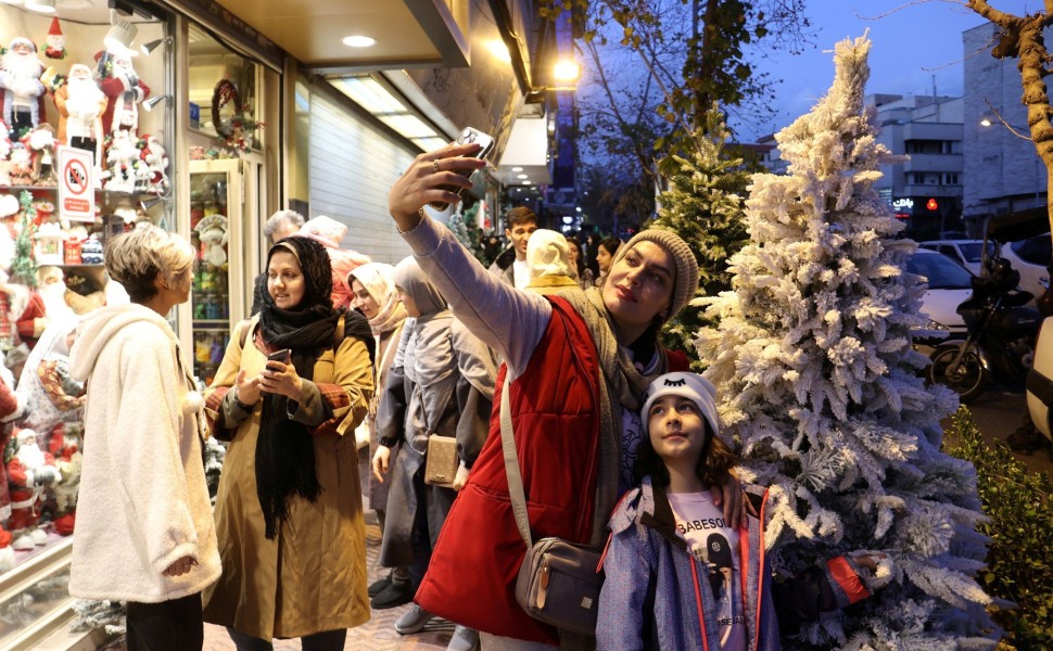 Χριστούγεννα στην πρωτεύουσα του Ιράν, Τεχεράνη / Reuters