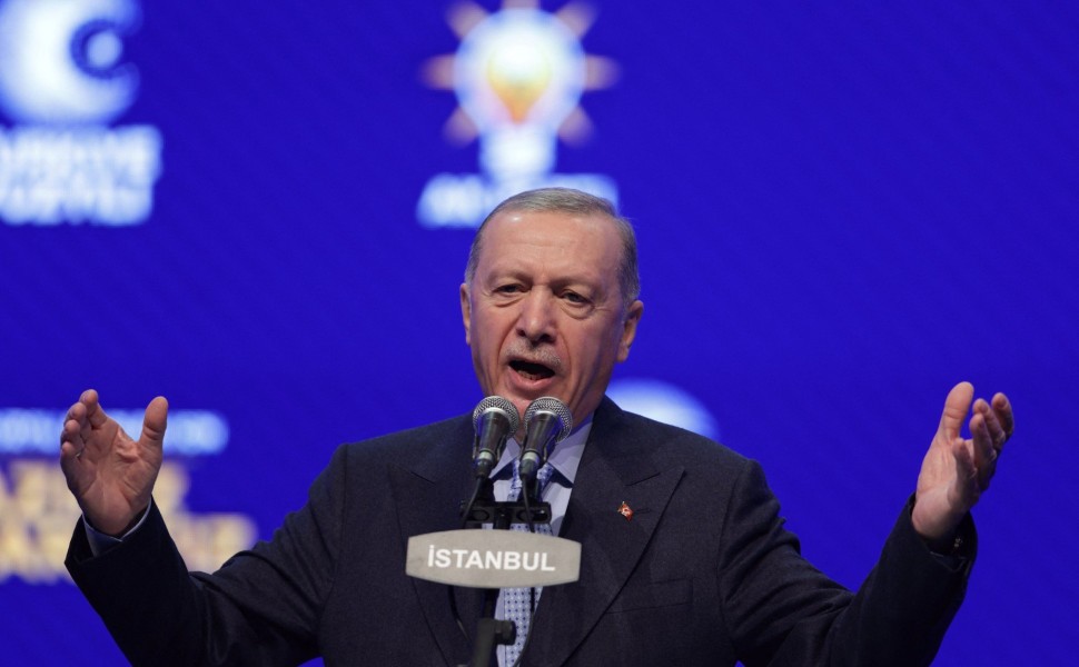 Σάλος στην Τουρκία από φωτογραφίες που ανέβηκαν στα Social Media του Τούρκου προέδρου / Reuters