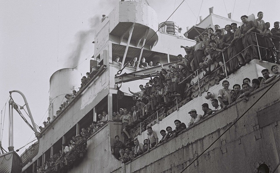 Το Mataroa στο λιμάνι της Χάιφα / 15 Ιουλίου 1945 / Wikipedia