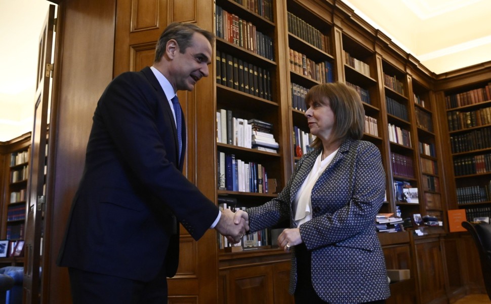 Κατερίνα Σακελλαροπούλου και Κυριάκος Μητσοτάκης στο Προεδρικό Μέγαρο/Intime