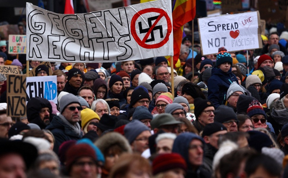 Το κύμα διαμαρτυρίας σε όλη τη Γερμανία, έχει φέρει εκατοντάδες χιλιάδες ανθρώπους στους δρόμους κατά των ακροδεξιών εξτρεμιστών / Πηγή: Reuters