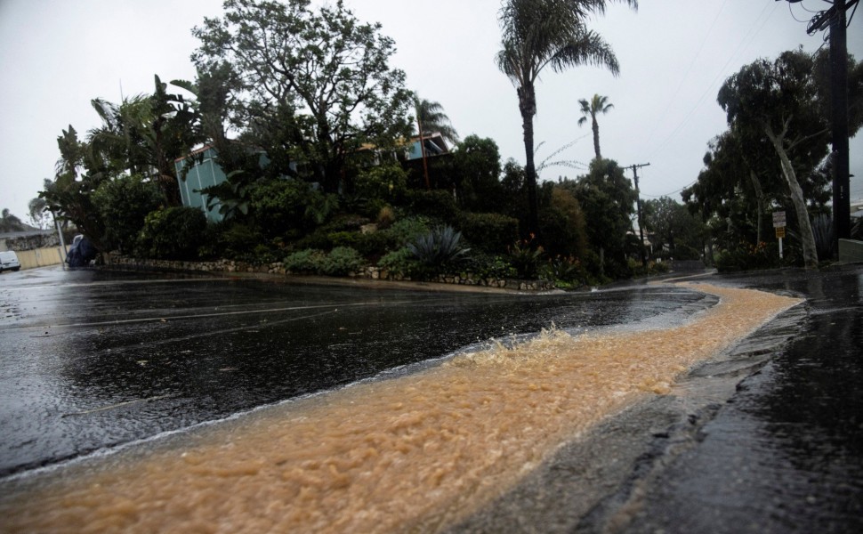 Ισχυρές βροχοπτώσεις σαρώνουν την Καλιφόρνια / Πηγή: Reuters