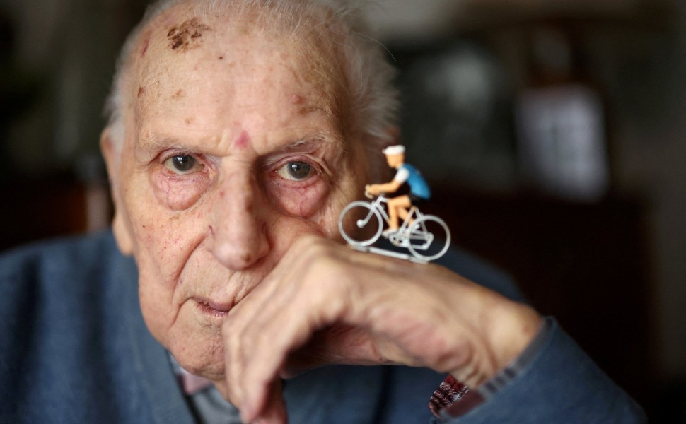 Ο γηραιότερος εν ζωή Ολυμπιονίκης της Γαλλίας, θα είναι ένας από τους λαμπαδηδρόμους των Ολυμπιακών Αγώνων / Reuters