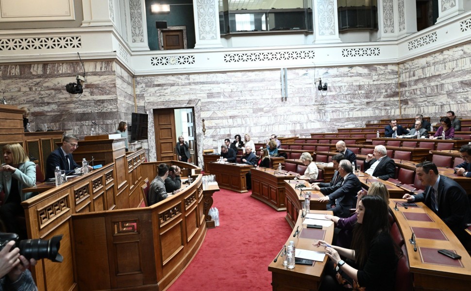 Κλίμα συναίνεσης στη Βουλή ανάμεσα σε ΝΔ, ΣΥΡΙΖΑ και ΠΑΣΟΚ για τα ομόφυλα ζευγάρια / Eurokinissi