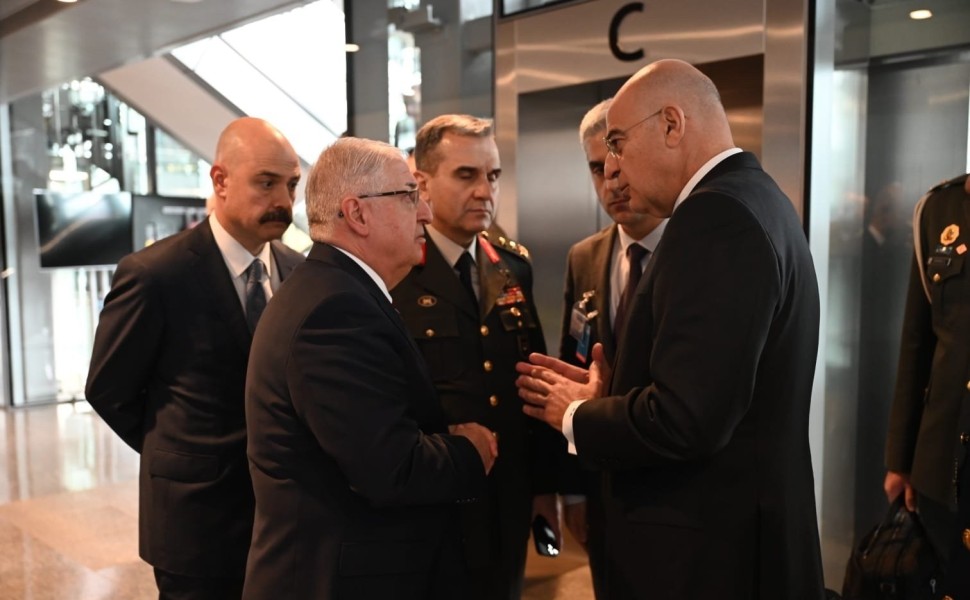 Συνάντηση Νίκου Δένδια - Γιουλέρ στο περιθώριο της συνόδου των υπουργών Άμυνας των χωρών του ΝΑΤΟ στις Βρυξέλλες