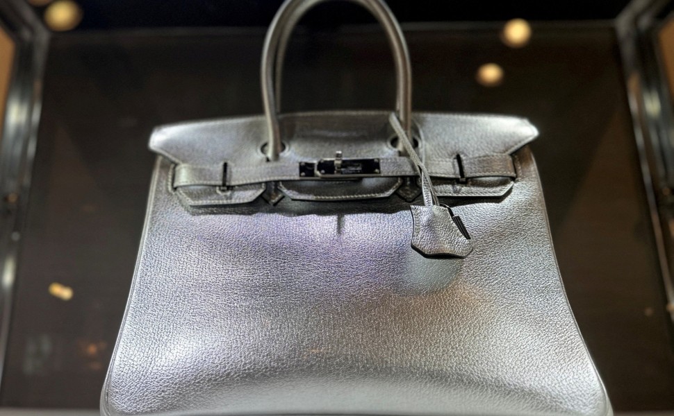 Συλλεκτική τσάντα Birkin του γνωστού γαλλικού οίκου μόδας Hermès / Reuters