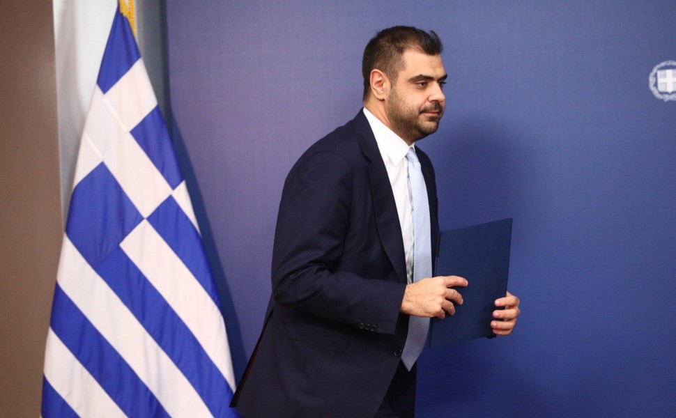 Σφοδρή επίθεση από τον κυβερνητικό Εκπρόσωπο στην Έλενα Ακρίτα και στον ΣΥΡΙΖΑ για την ανάρτηση της βουλευτού εναντίον της συζύγου του Πρωθυπουργού / Eurokinissi