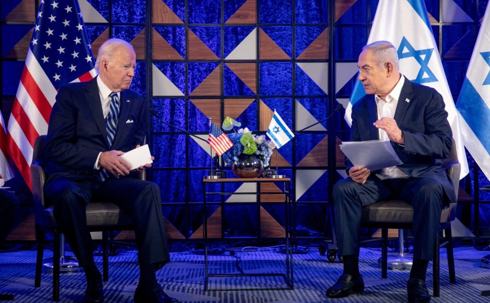 Στηρίζει το Ισραήλ αλλά δε θέλει στρατιωτική εμπλοκή με το Ιράν ο πρόεδρο Μπάιντεν / Reuters