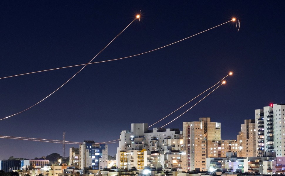 Iron Dome: Το αντιπυραυλικό σύστημα του Ισραήλ στη διάρκεια επίθεσης από τη Γάζα  / Reuters