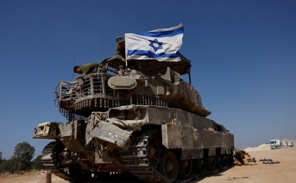Ισραηλινοί στρατιώτες κοντά στα σύνορα με τη Γάζα / Reuters