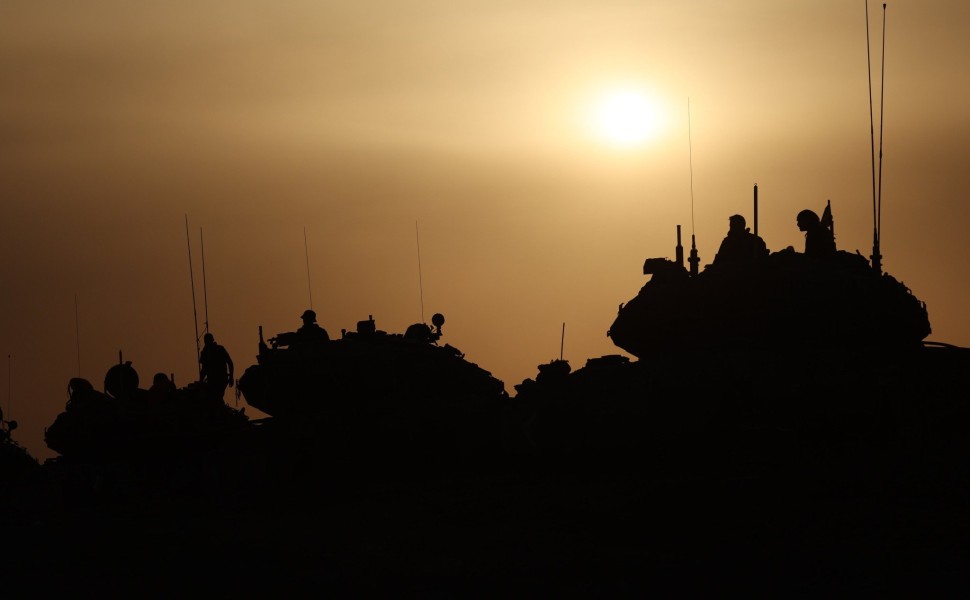 Εικόνα από δυνάμεις του ισραηλινού στρατού (φωτο: ΑΠΕ-ΜΠΕ/EPA/ATEF SAFADI)