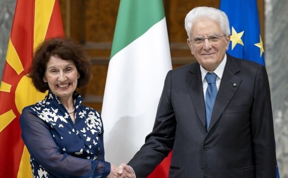 Η Πρόεδρος της Βόρειας Μακεδονίας με τον Ιταλό ομόλογό της