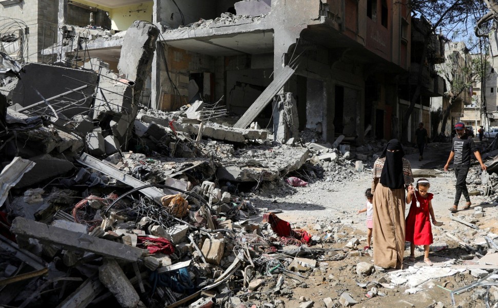Συνεχίζονται οι ισραηλινοί βομβαρδισμοί στη Γάζα / Reuters