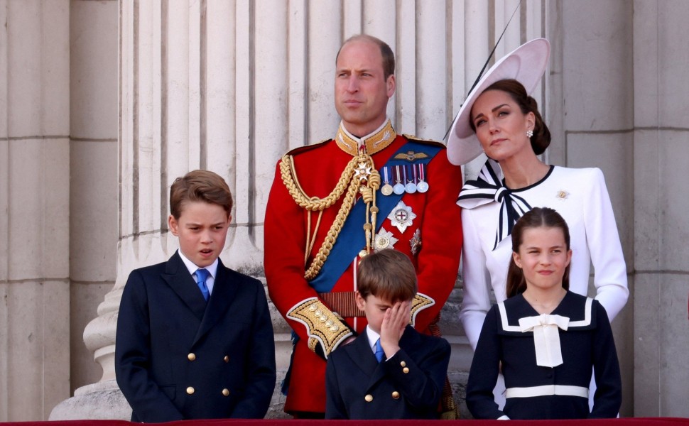 Ο πρίγκιπας Ουίλιαμ, η πριγκίπισσα Κέιτ και τα τρία τους παιδιά Τζωρτζ, Σάρλοτ, Λούι / Reuters