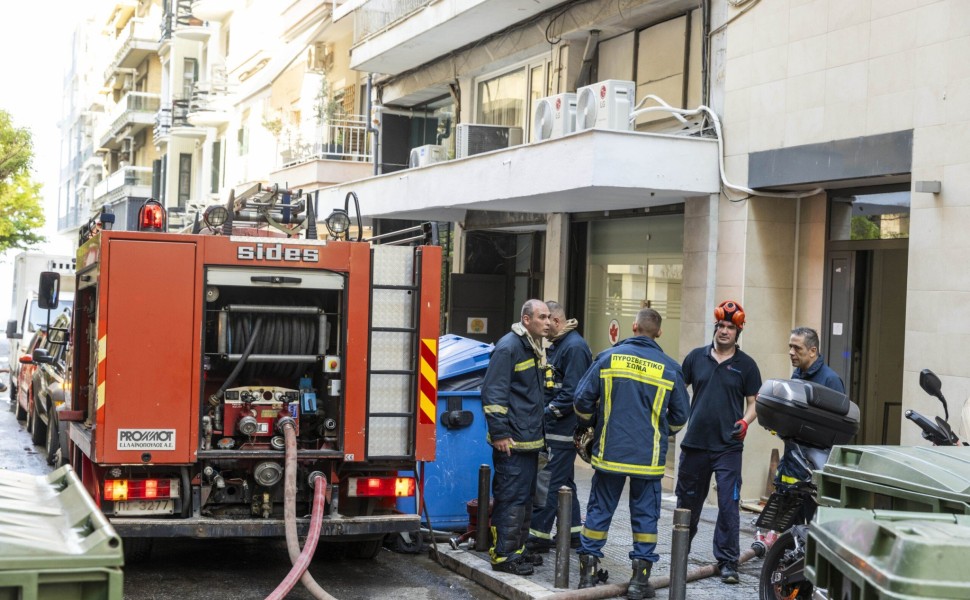 Πυρκαγιά σε κτήριο ιδιωτικής κλινικής στην οδό Μητροπόλεως στην Θεσσαλονίκη, Τρίτη 11 Ιουλίου 2023. Οι ασθενείς απομακρύνθηκαν άμεσα. Η φωτιά ξέσπασε από άγνωστες μέχρι στιγμής συνθήκες στον ημιώροφο, χωρίς να επεκταθεί.
(ΜΟΤΙΟΝΤΕΑΜ)